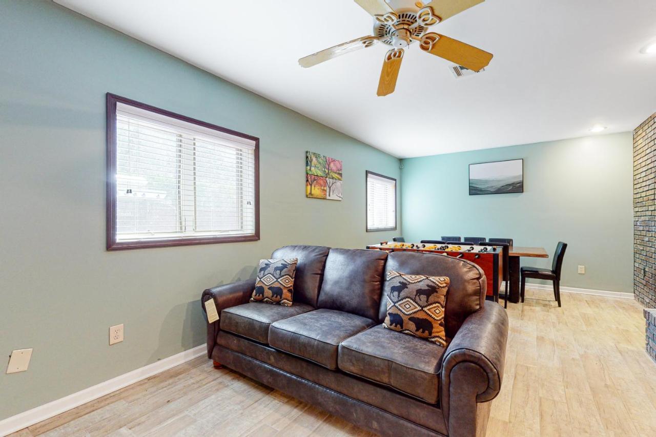 Smoky Mountain Castle Caretaker'S Apartment Sevierville Ngoại thất bức ảnh
